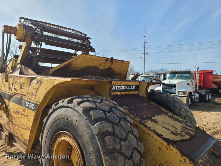 image for item HM9830 1989 Caterpillar 615C  elevating scraper