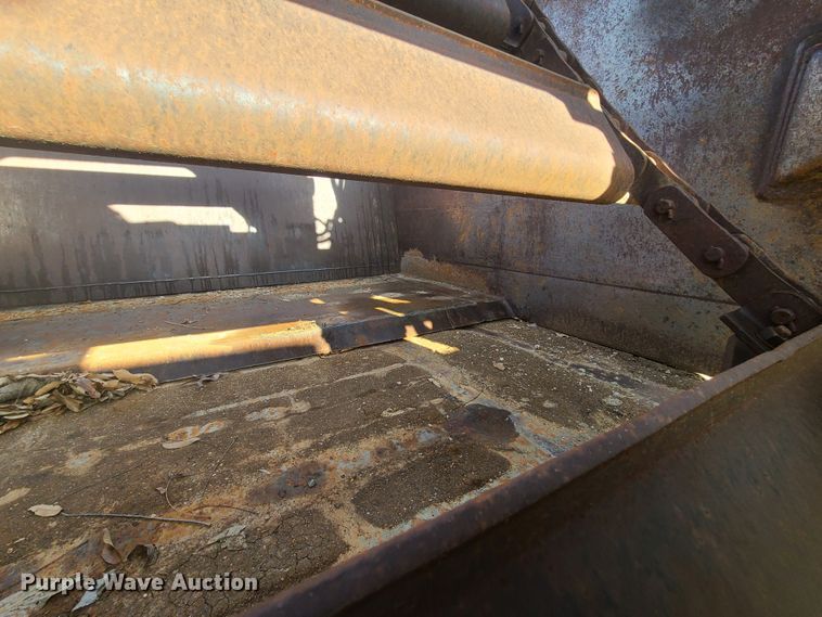 image for item HM9830 1989 Caterpillar 615C  elevating scraper