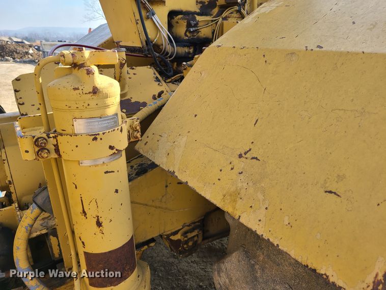 image for item HM9830 1989 Caterpillar 615C  elevating scraper