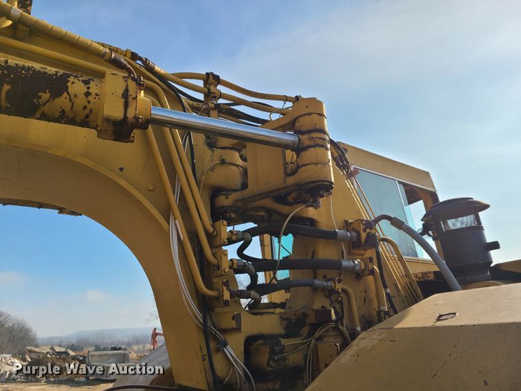 image for item HM9830 1989 Caterpillar 615C  elevating scraper