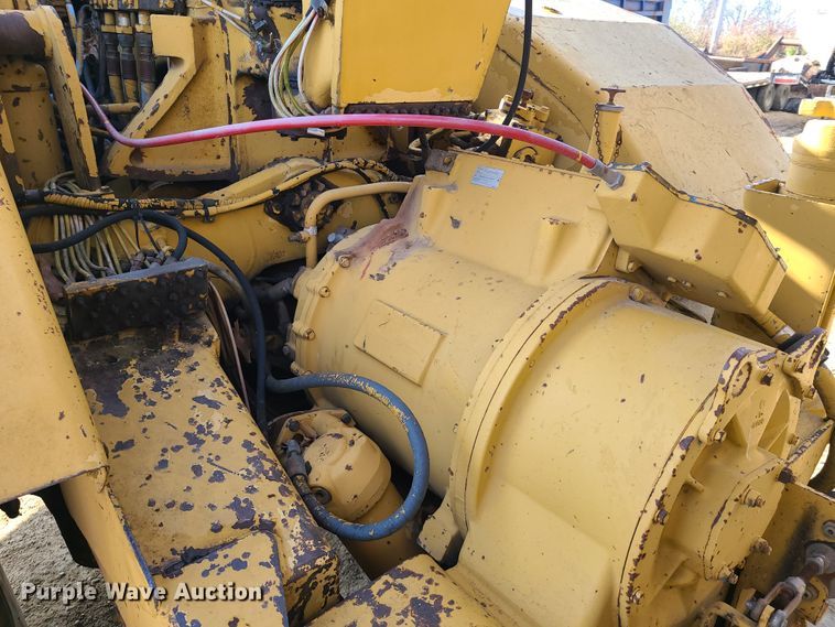 image for item HM9830 1989 Caterpillar 615C  elevating scraper