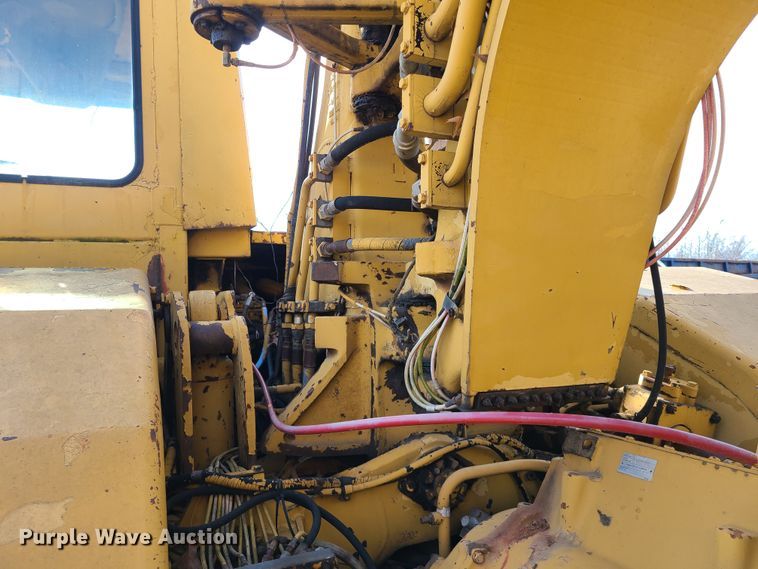 image for item HM9830 1989 Caterpillar 615C  elevating scraper