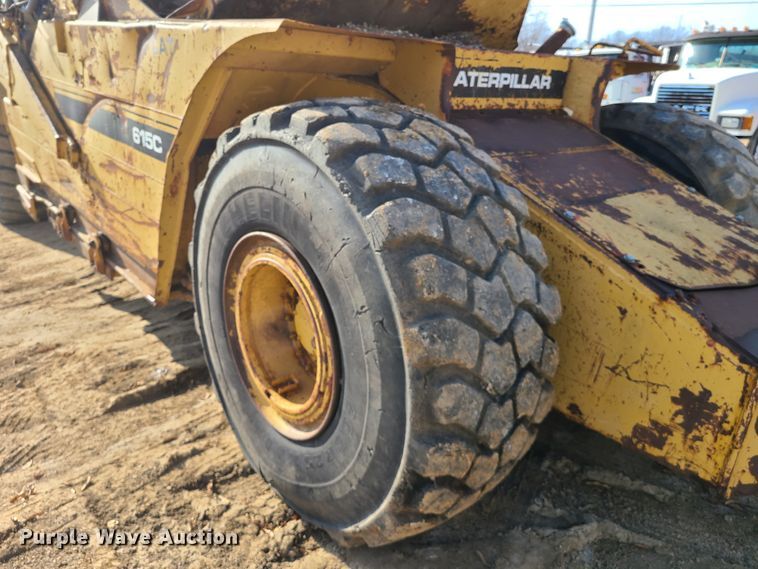 image for item HM9830 1989 Caterpillar 615C  elevating scraper