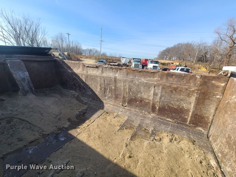 image for item HM9831 1991 Mack RD688S  dump truck