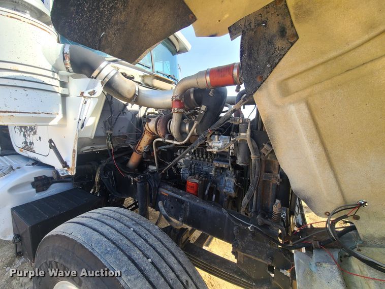 image for item HM9831 1991 Mack RD688S  dump truck