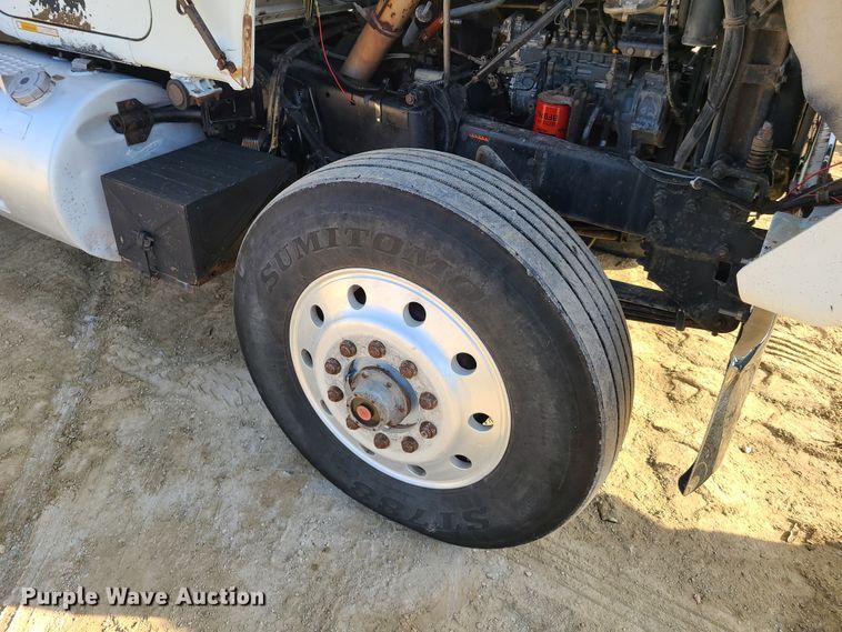 image for item HM9831 1991 Mack RD688S  dump truck