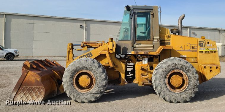 image for item HM9833 1997 Case 721B  wheel loader