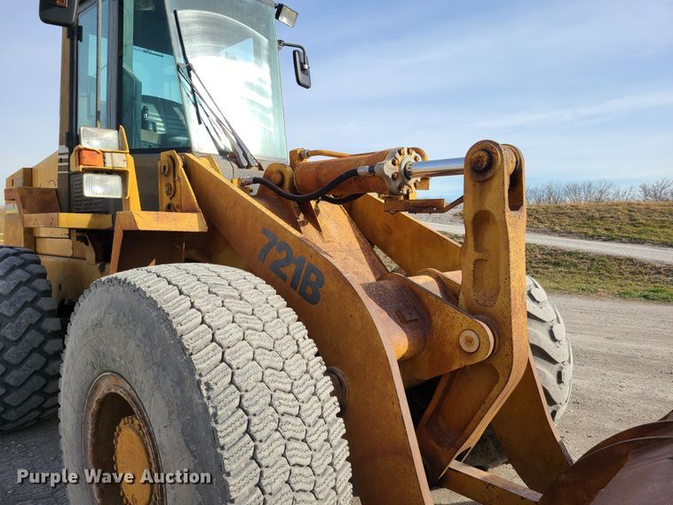 image for item HM9833 1997 Case 721B  wheel loader