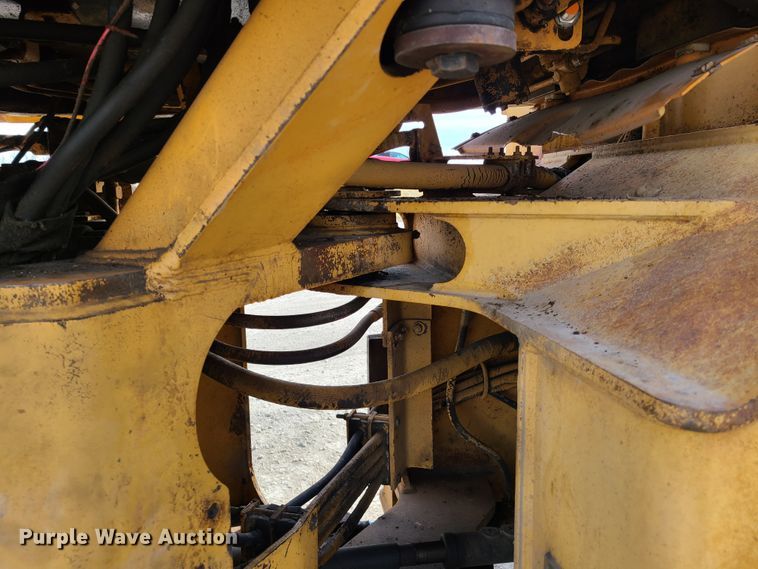 image for item HM9833 1997 Case 721B  wheel loader