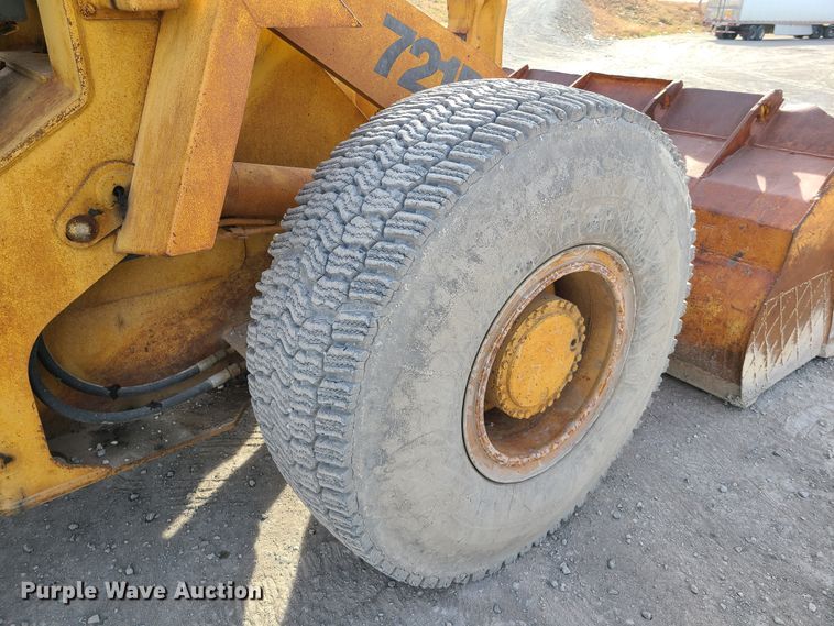 image for item HM9833 1997 Case 721B  wheel loader