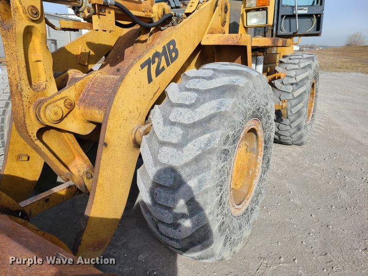 image for item HM9833 1997 Case 721B  wheel loader