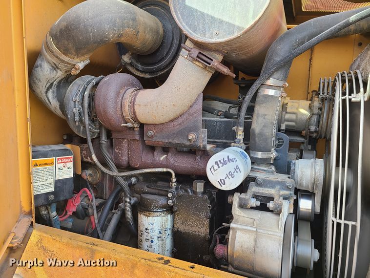 image for item HM9833 1997 Case 721B  wheel loader