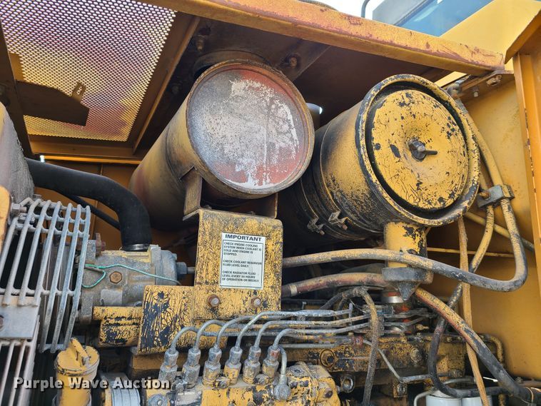 image for item HM9833 1997 Case 721B  wheel loader