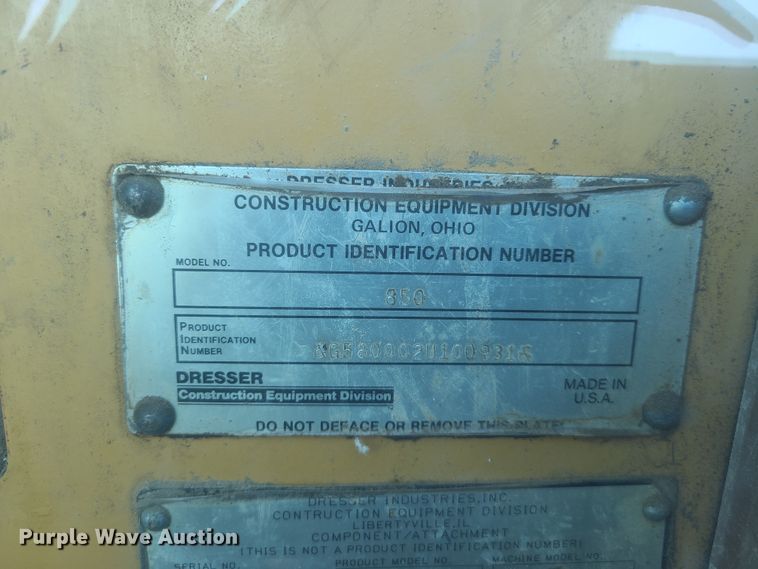 image for item HM9834 Dresser 850  motor grader