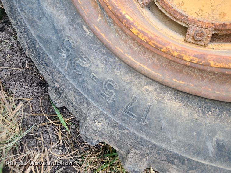 image for item HM9834 Dresser 850  motor grader