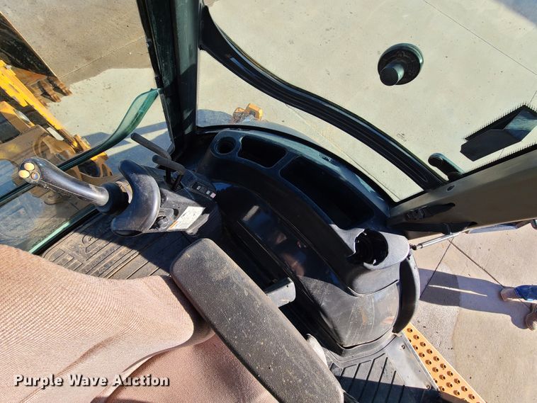 image for item HM9835 2015 Case 580 Super N  backhoe