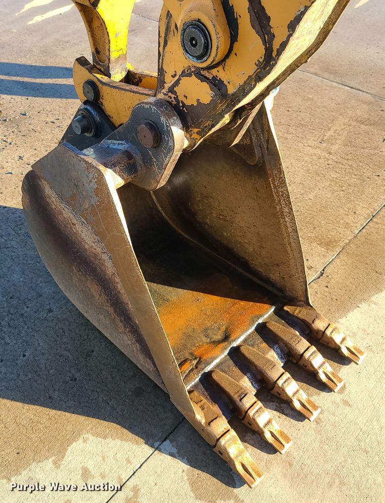 image for item HM9835 2015 Case 580 Super N  backhoe