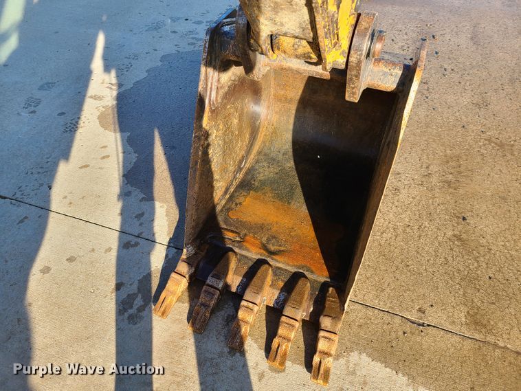 image for item HM9835 2015 Case 580 Super N  backhoe