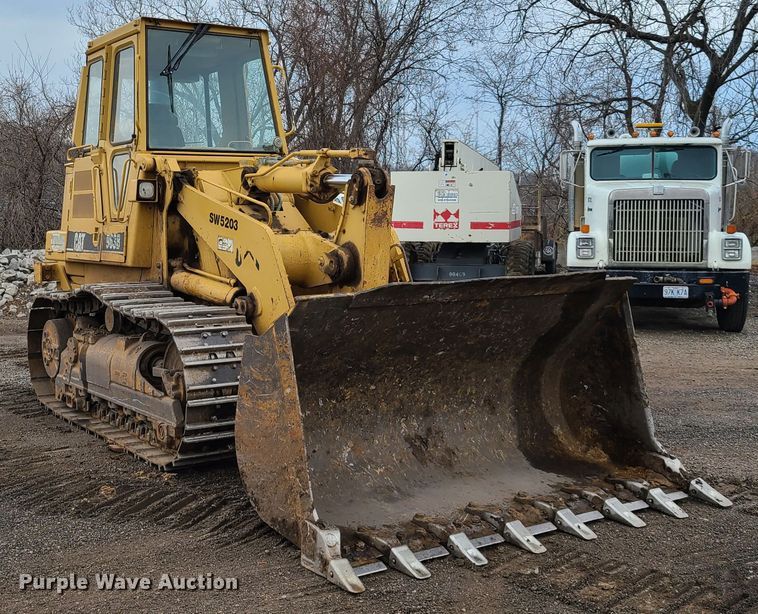 image for item HM9840 1999 Caterpillar 963B  track loader