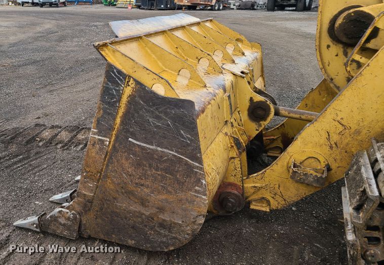 image for item HM9840 1999 Caterpillar 963B  track loader