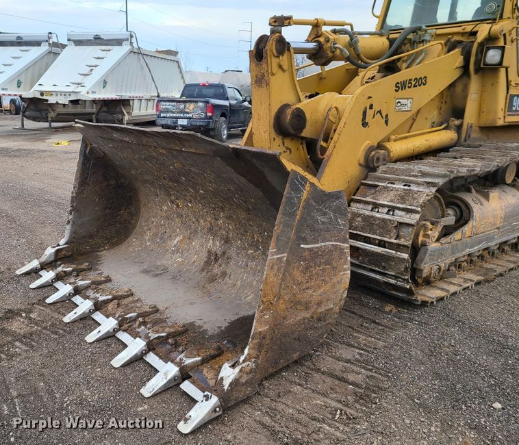 image for item HM9840 1999 Caterpillar 963B  track loader