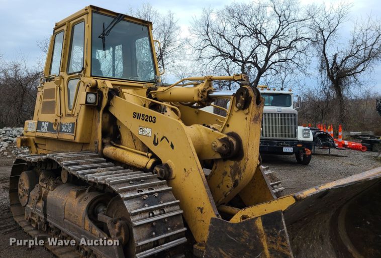 image for item HM9840 1999 Caterpillar 963B  track loader