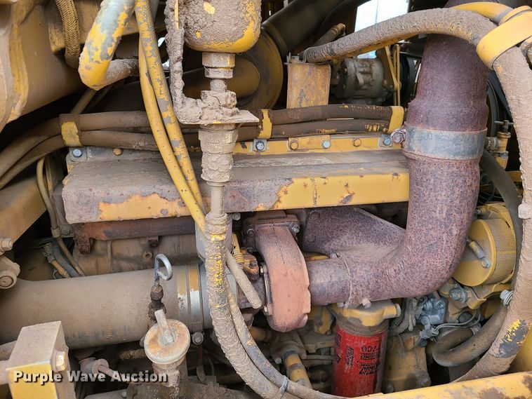 image for item HM9840 1999 Caterpillar 963B  track loader