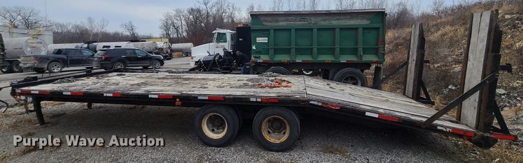 image for item HM9848 2004 Stohl equipment trailer