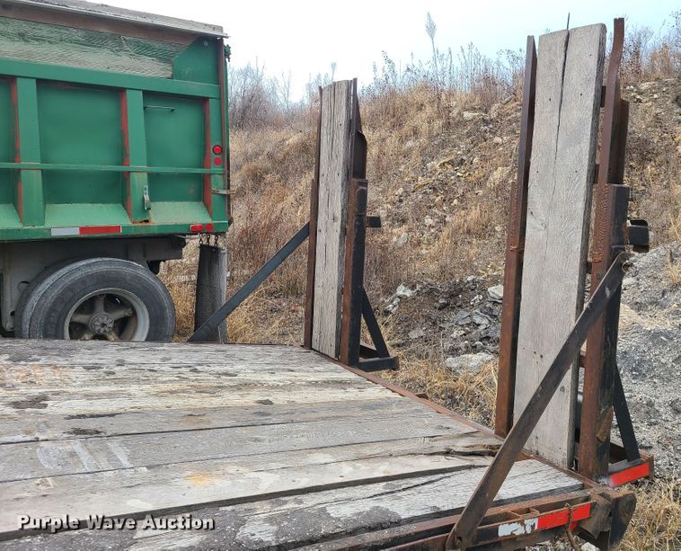 image for item HM9848 2004 Stohl equipment trailer