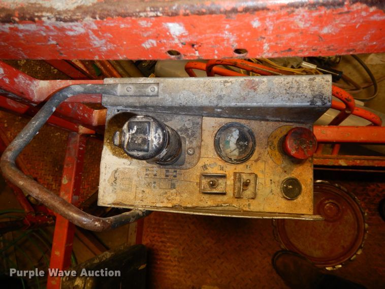 image for item HP9056 Sky Jack SJIII 3219  scissor lift