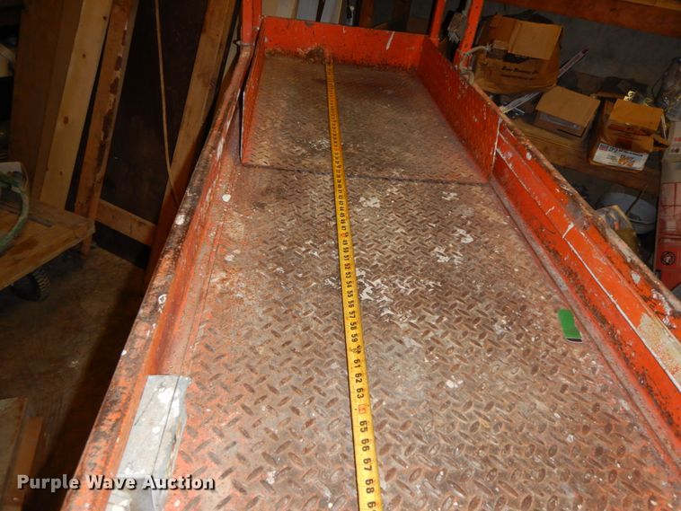 image for item HP9057 Sky Jack SJM3015  scissor lift