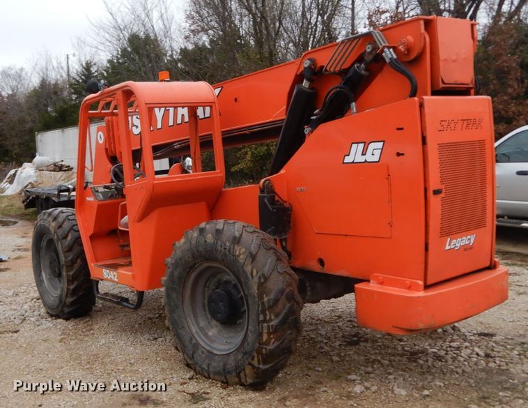 image for item HP9058 2006 Sky Trak 8042  telehandler