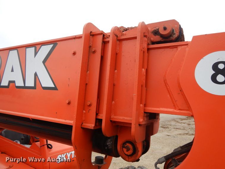 image for item HP9058 2006 Sky Trak 8042  telehandler