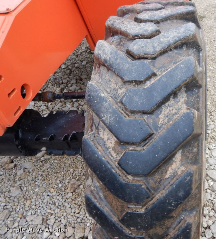 image for item HP9058 2006 Sky Trak 8042  telehandler