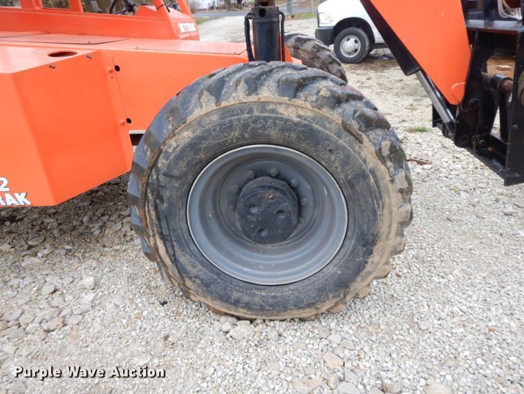 image for item HP9058 2006 Sky Trak 8042  telehandler