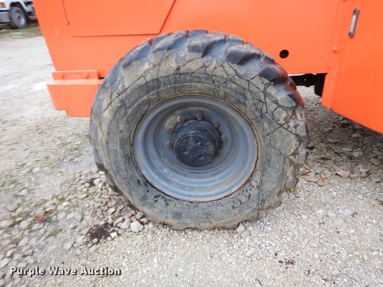 image for item HP9058 2006 Sky Trak 8042  telehandler