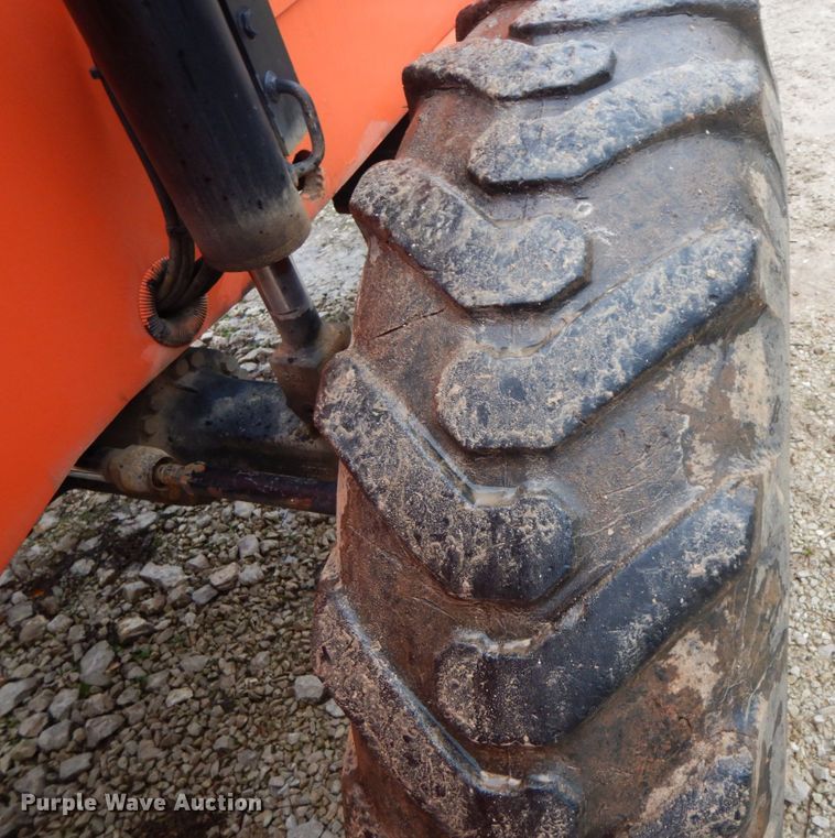 image for item HP9058 2006 Sky Trak 8042  telehandler