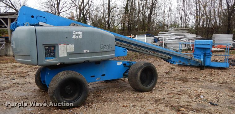 image for item HP9059 2004 Genie S60  boom lift
