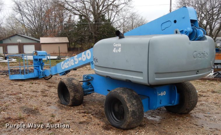 image for item HP9059 2004 Genie S60  boom lift