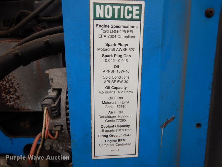 image for item HP9059 2004 Genie S60  boom lift