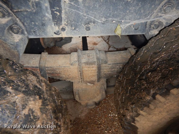 image for item HP9060 1982 Ford 8000  crane truck