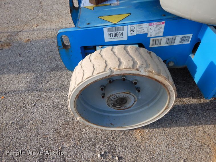 image for item HP9079 2011 Genie Z-40/23NRJ  boom lift