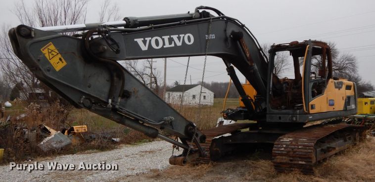 image for item HP9082 2014 Volvo EC220DL   excavator