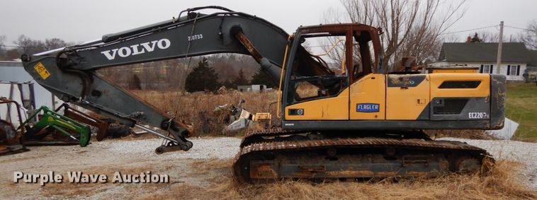 image for item HP9082 2014 Volvo EC220DL   excavator