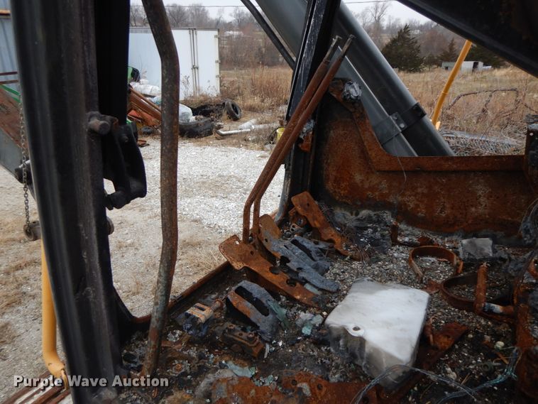 image for item HP9082 2014 Volvo EC220DL   excavator