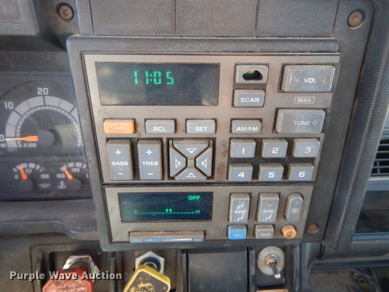 image for item HP9083 1994 GMC TopKick  crane truck