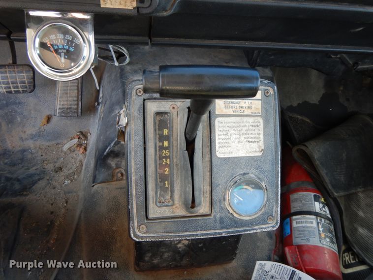 image for item HP9083 1994 GMC TopKick  crane truck