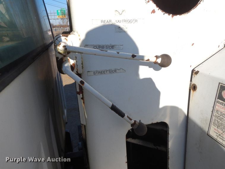 image for item HP9083 1994 GMC TopKick  crane truck