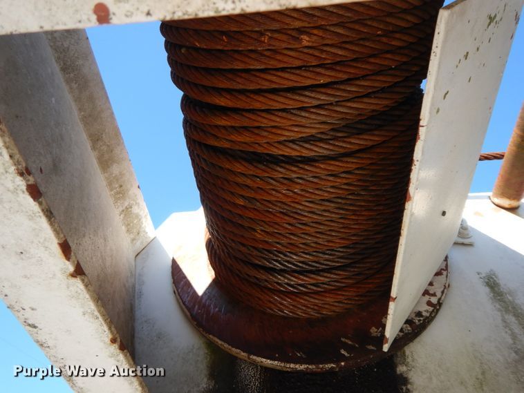 image for item HP9083 1994 GMC TopKick  crane truck