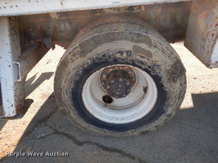 image for item HP9083 1994 GMC TopKick  crane truck